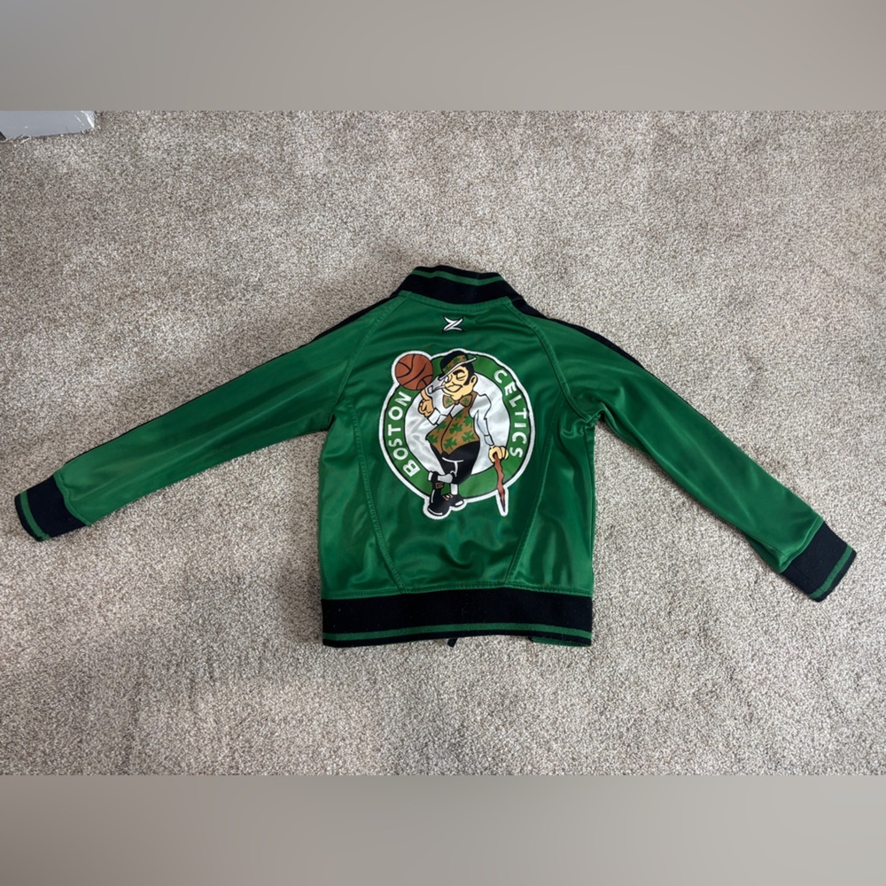Toddler Boy Celtics Size 4 Zip Up NBA Boston Celtics activewear athletic wear - Picture 3 of 5